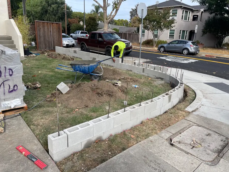 Agosto Landscape & Construction Inc project photo 1